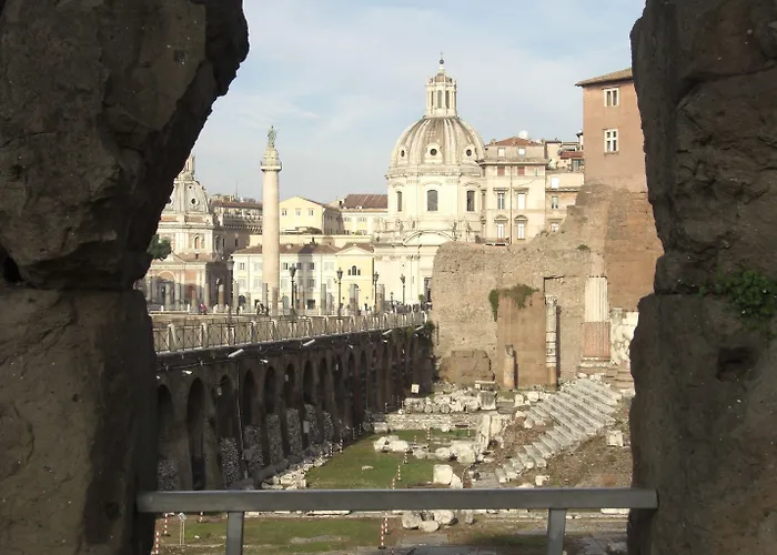 2 Passi Al Colosseo